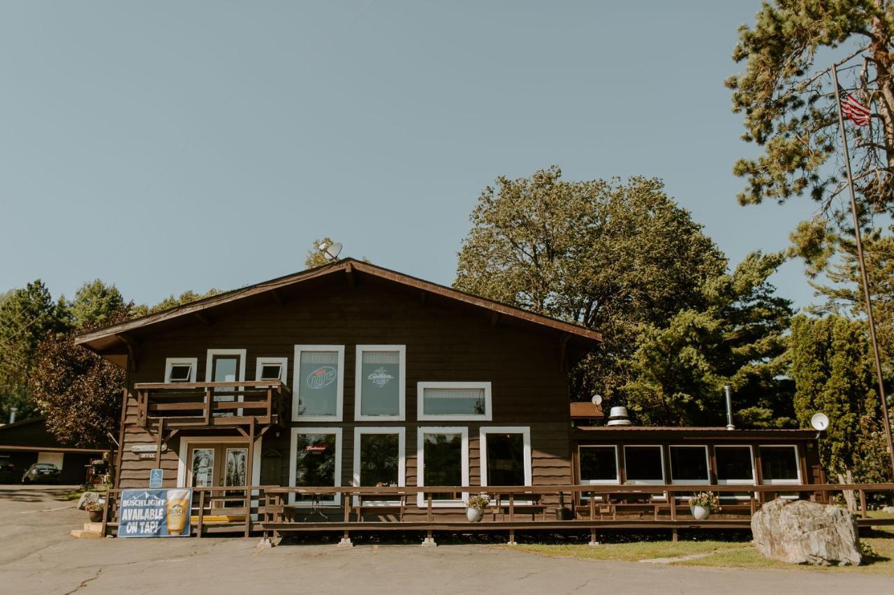 Silver Rapids Lodge & Campground Ely Eksteriør billede