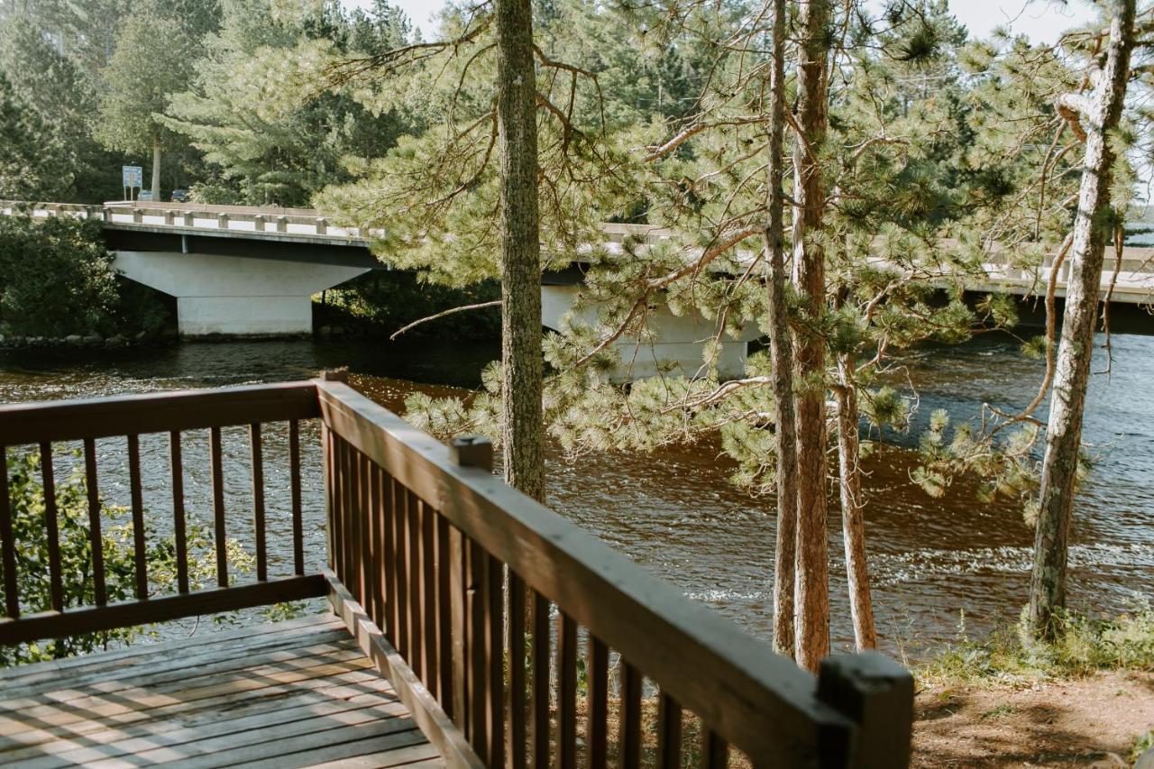Silver Rapids Lodge & Campground Ely Eksteriør billede