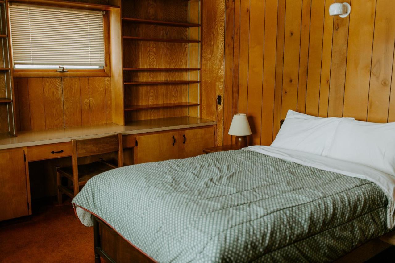 Silver Rapids Lodge & Campground Ely Eksteriør billede